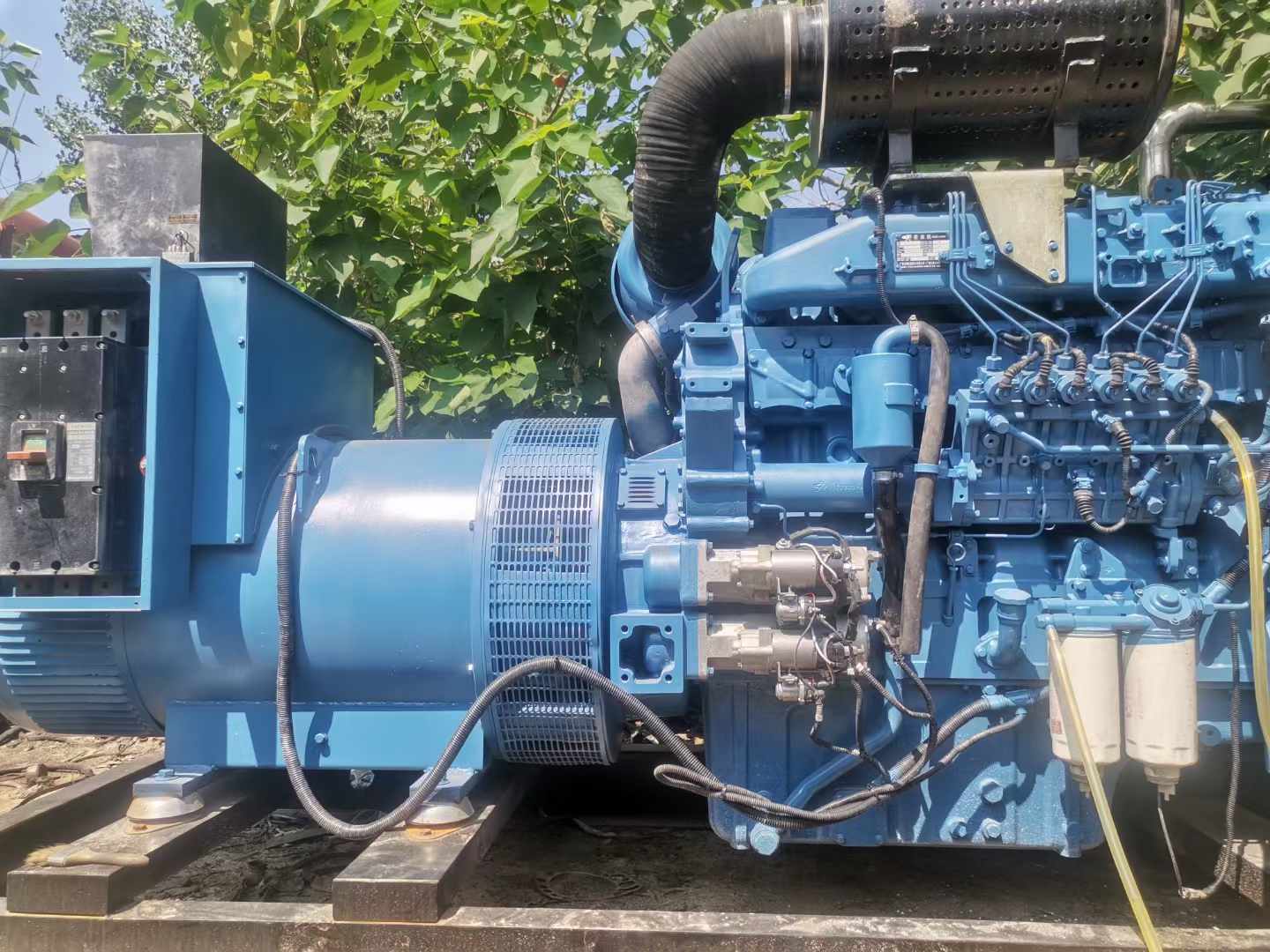 马山详细说明降低 800kW 柴油发电机输出电流波动的方法